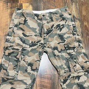 Levi’s Cargo Pants